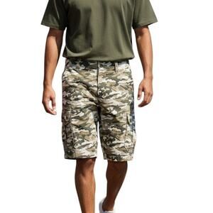 Route 66 Men's Camo Cargo Shorts, Size 38, New with Tags